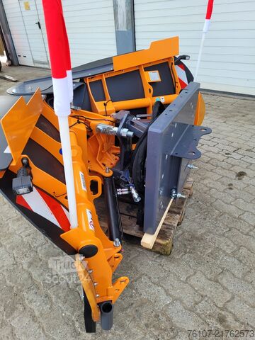 снігоочисник Bucher Unix RC26u