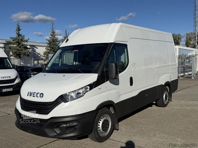 Furgon blaszak IVECO 35S16V Klima / Kamera / Tempomat