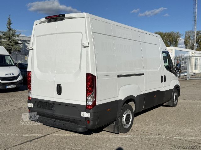 Furgon blaszak IVECO 35S16V Klima / Kamera / Tempomat