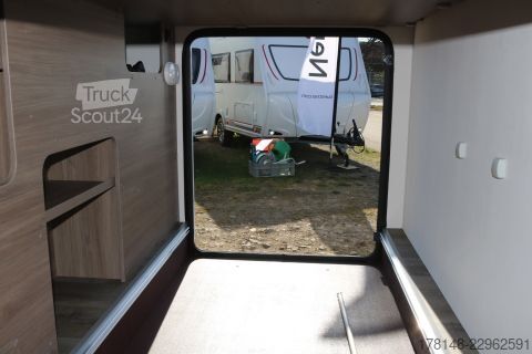 Polointegrovaný karavan Carado T 447 Pro+