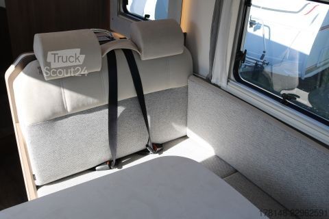 Polointegrovaný karavan Carado T 447 Pro+