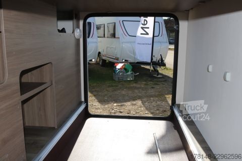 Polointegrovaný karavan Carado T 447 Pro+