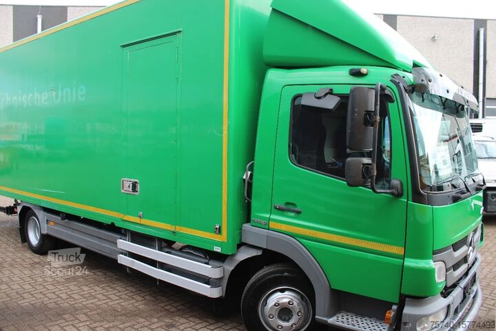 Resväska Mercedes-Benz Atego 1018 + EURO 5