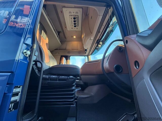 Standard-SZM DAF XF 450 Super Space Cab + Gardner Denver XK18 Si...