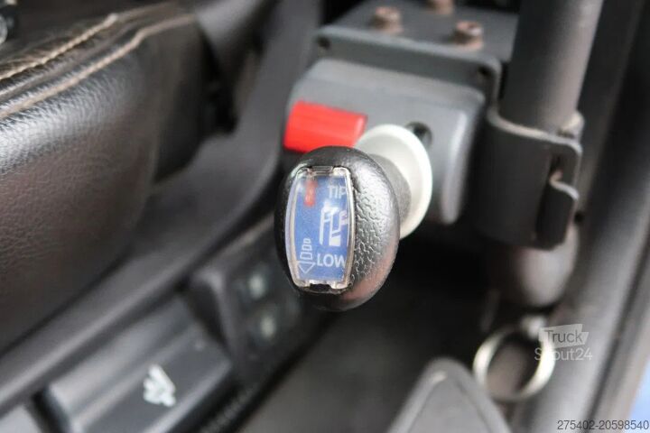 Standard-SZM Scania P500 6x2/ FULL AIR/ HYDRAULIC/ LEATHER/ 2.950 W...