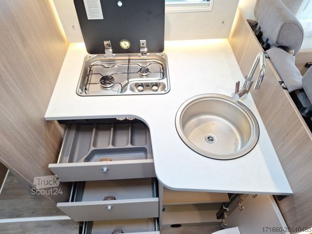 Camping-car semi-intégré CARADO Edition26 T Ford 447