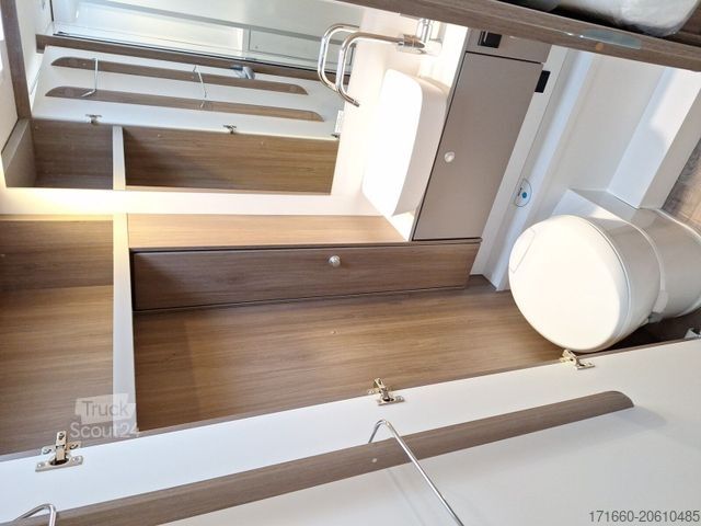 Camping-car semi-intégré CARADO Edition26 T Ford 447