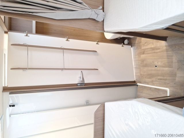 Camping-car semi-intégré CARADO Edition26 T Ford 447