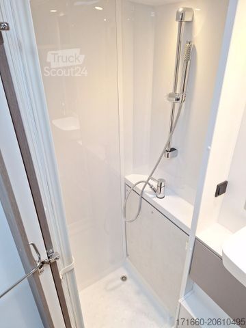 Autocaravana capucino CARADO pro A 464