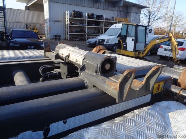 Tovornjak s kavljem za kontejnerje MERCEDES-BENZ Arocs 3245 8x4 NLA Lenkachse Meiller RK30/70