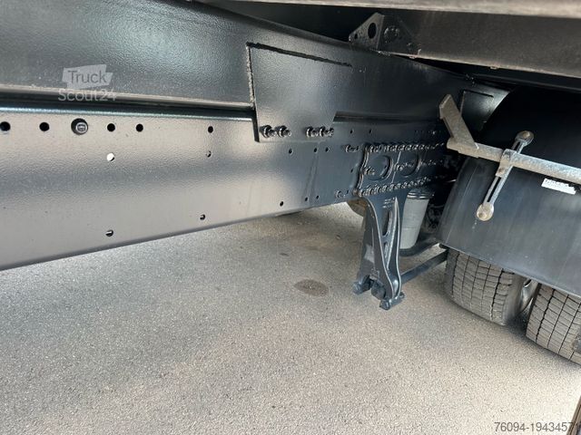 Autocamion cu caroserie tip cutie MAN TGM 15.250 Koffer KRAN 14m FUNK EDSCHA
