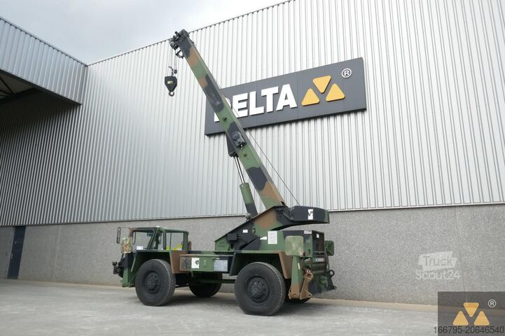 Grua para terrenos acidentados Terex LRT110 Ex-Army