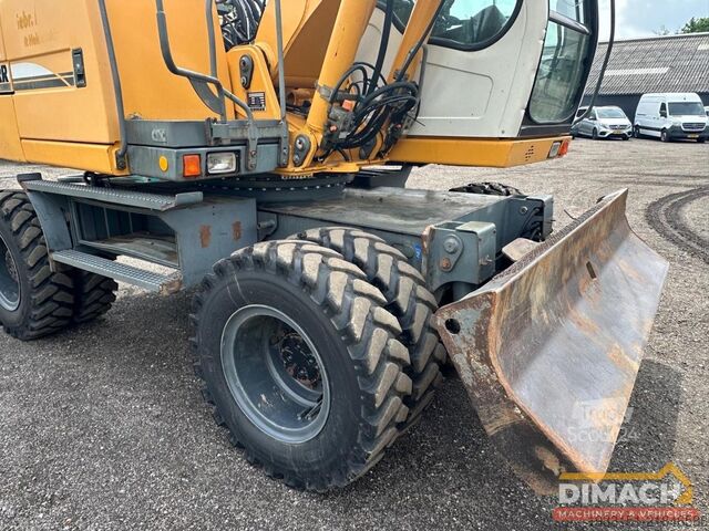 Bager Liebherr A314 LITRONIC Mono giek - airco - 4x4 - nieuwe ...