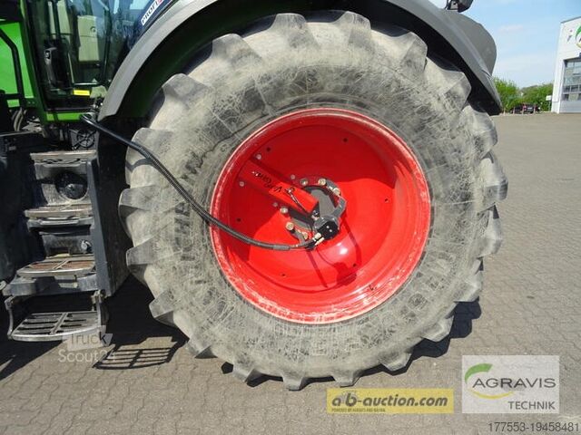 Traktor Fendt 828 VARIO S4 Profi Plus