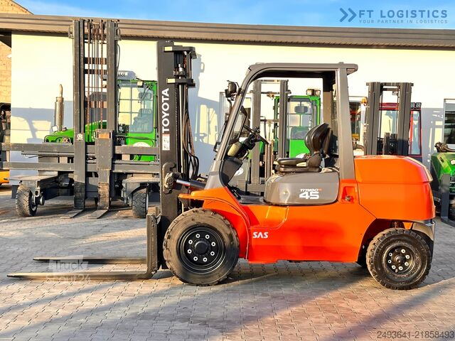 Chariot élévateur Toyota 42-4FD40 / DIESEL / 4500KG / DUPLEX / FO