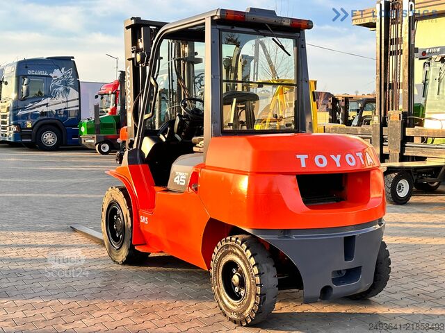 Gaffeltruck Toyota 42-4FD40 / DIESEL / 4500KG / DUPLEX / FO