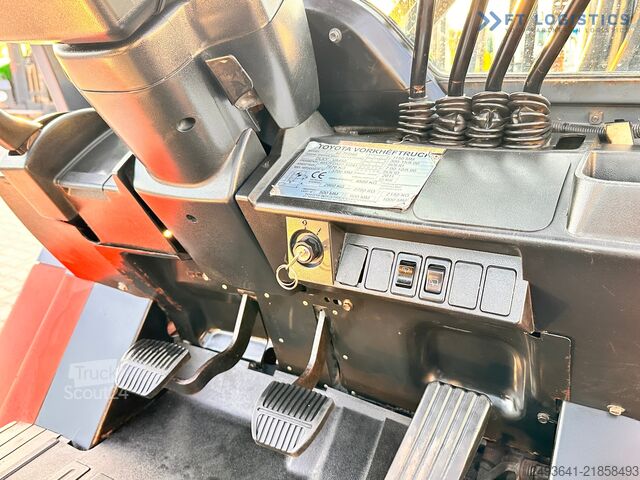 Chariot élévateur Toyota 42-4FD40 / DIESEL / 4500KG / DUPLEX / FO