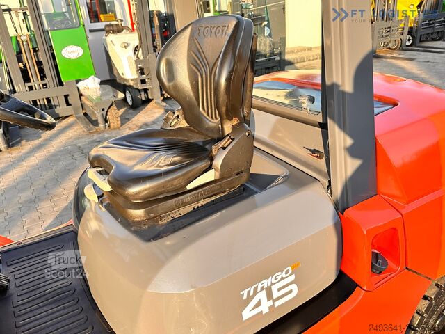 Gaffeltruck Toyota 42-4FD40 / DIESEL / 4500KG / DUPLEX / FO
