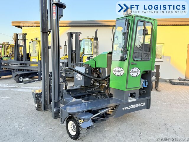 Empilhadeira multidirecional Combilift C4000 GAS TRIPLEX 5550 FREE LIFT CABIN