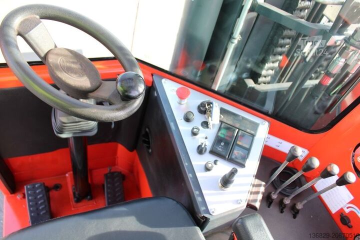 Četvorosmerni viljuškar Combilift C 6000