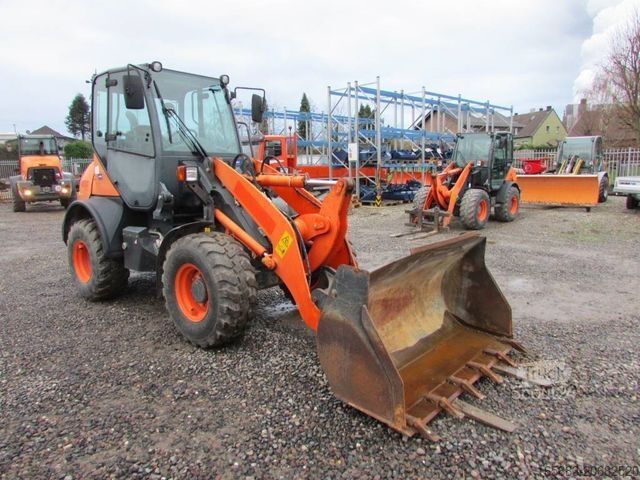 Chargeuse sur pneus KOMATSU WA 80-6 Radlader 26.000 EUR