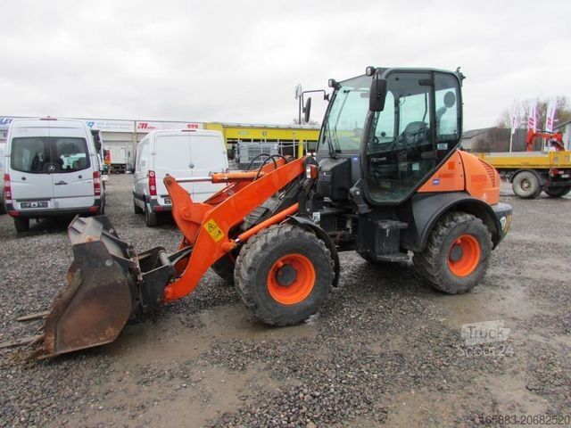 Chargeuse sur pneus KOMATSU WA 80-6 Radlader 26.000 EUR