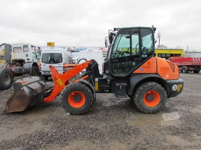 Chargeuse sur pneus KOMATSU WA 80-6 Radlader 26.000 EUR