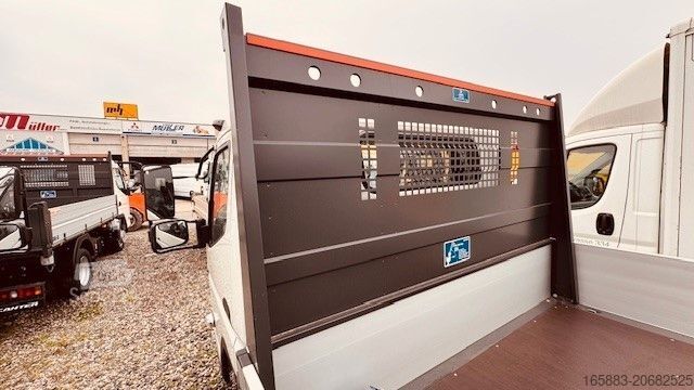 Pick-up panelvan FUSO Canter 3 C 15 mit Pritsche
