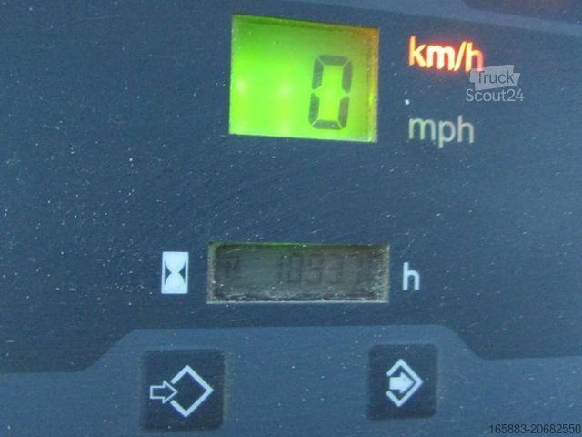 Chargeuse sur pneus KOMATSU WA 70-7 Radlader 24.500 EUR