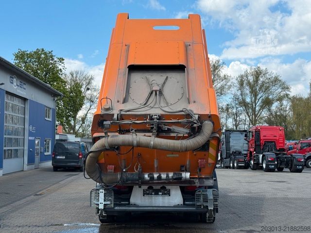 Road sweeper SCANIA G230 Kehrmaschine SCARAB Magnum