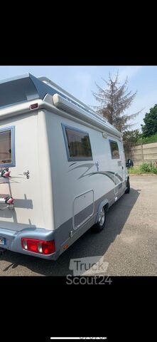 Autocaravana semiintegrada Hobby 650 FSE