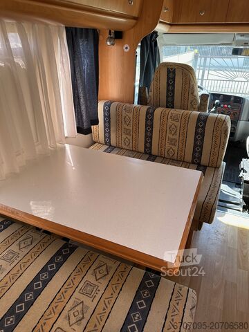 Autocaravana semiintegrada Hobby 650 FSE