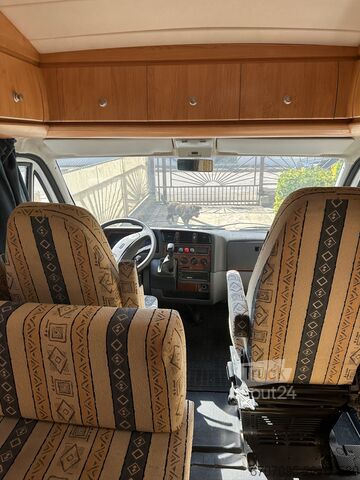 Autocaravana semiintegrada Hobby 650 FSE