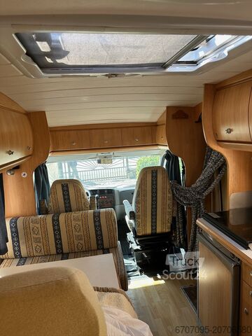 Autocaravana semiintegrada Hobby 650 FSE