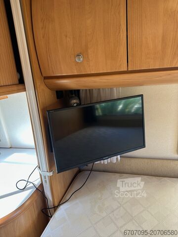 Autocaravana semiintegrada Hobby 650 FSE