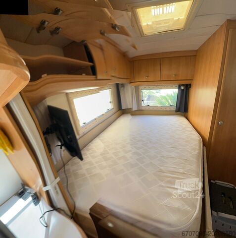 Autocaravana semiintegrada Hobby 650 FSE