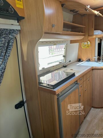 Autocaravana semiintegrada Hobby 650 FSE