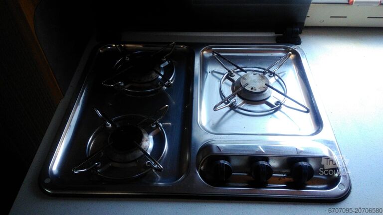 Autocaravana semiintegrada Hobby 650 FSE