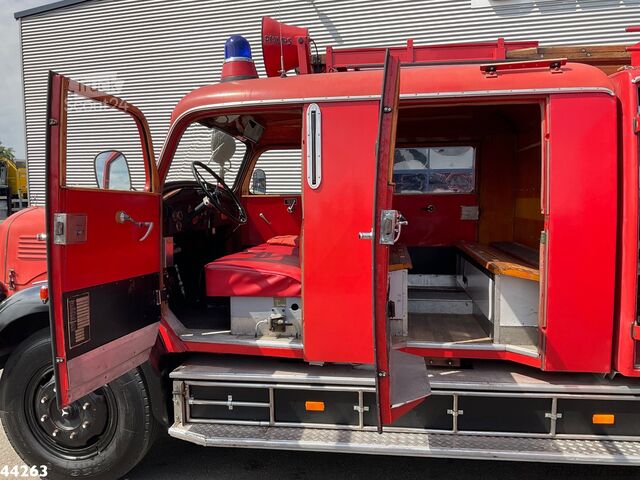 Ugunsdzēsēju mašīna Mercedes-Benz LF 311 Oldtimer Feuerwehrfahrzeug Just 35.940 km!