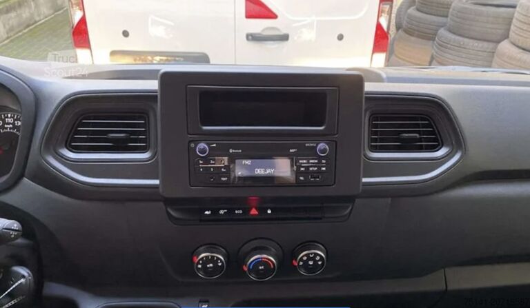 Van Renault Master 145.35 Box Alluminio 8 epal