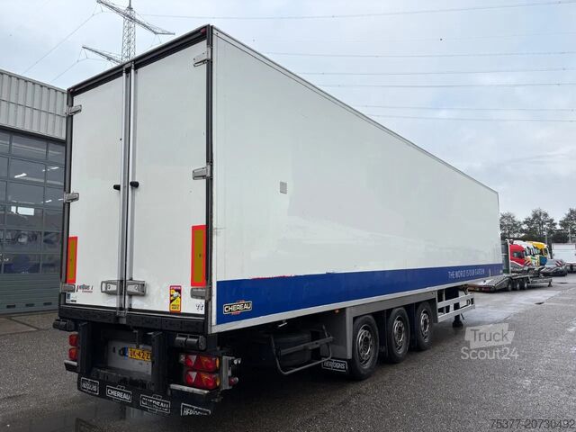 Refrigerated/freezer transport Chereau Chereau/Thermo king SLX 300 /SAF disc/NL traile...
