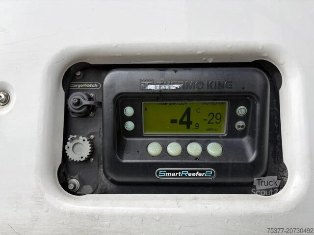 Refrigerated/freezer transport Chereau Chereau/Thermo king SLX 300 /SAF disc/NL traile...