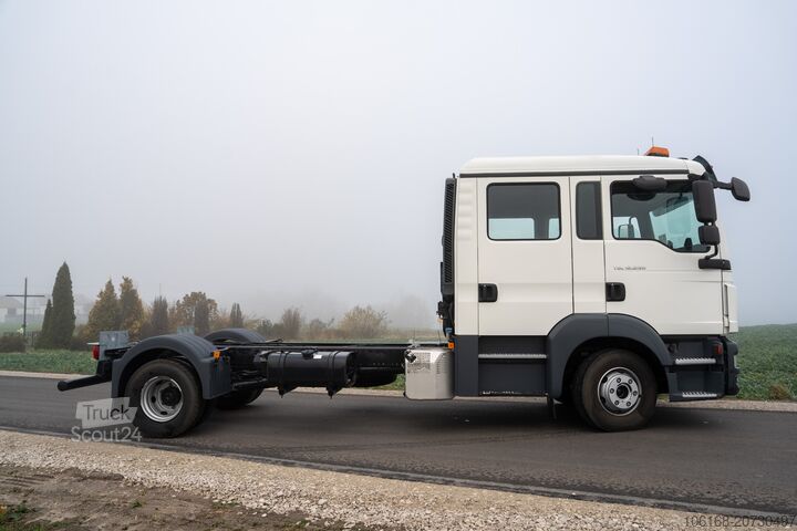 Châssis de camion MAN TGL12.250 DoKa