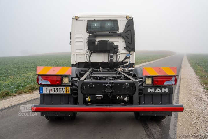 Châssis de camion MAN TGL12.250 DoKa