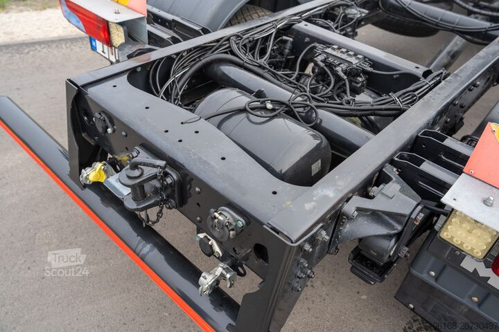 Truck chassis MAN TGL12.250 DoKa