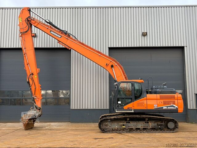 Crawler excavator Doosan DX225LC-7