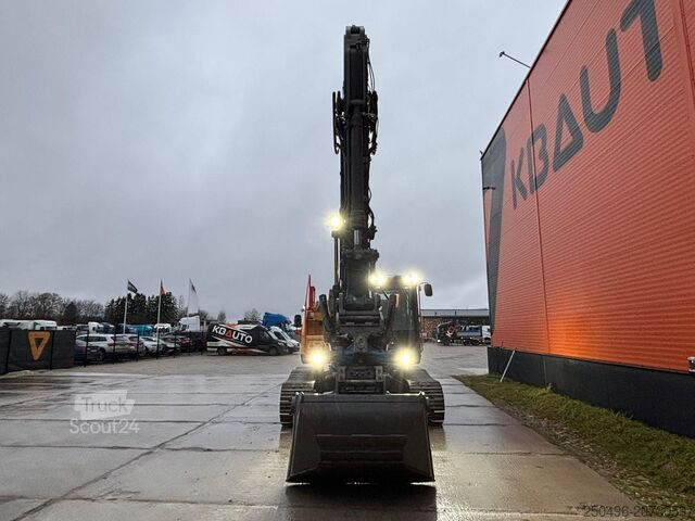 Crawler excavator Volvo EC 220 EL ROTOTILT / CENTRAL LUBRICATION / AC /...