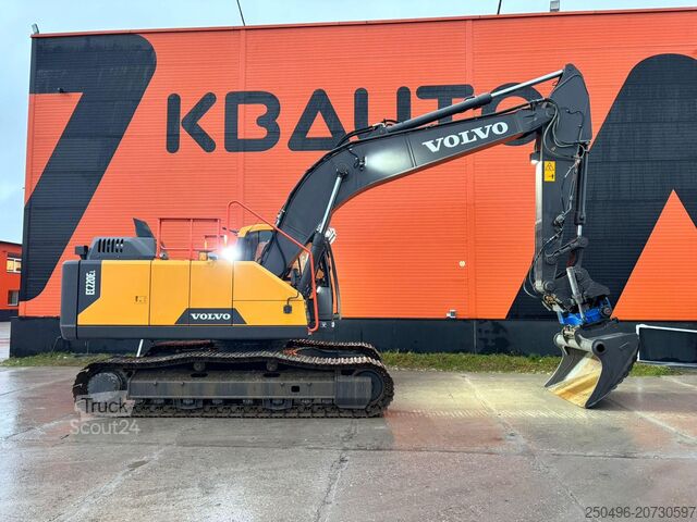 Crawler excavator Volvo EC 220 EL ROTOTILT / CENTRAL LUBRICATION / AC /...