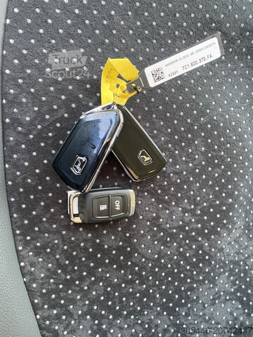 Ladvogn med dobbeltkabine og firehjulstræk MAN TGE 3.180 4x4 Doka Pritsche Lang *NEU*