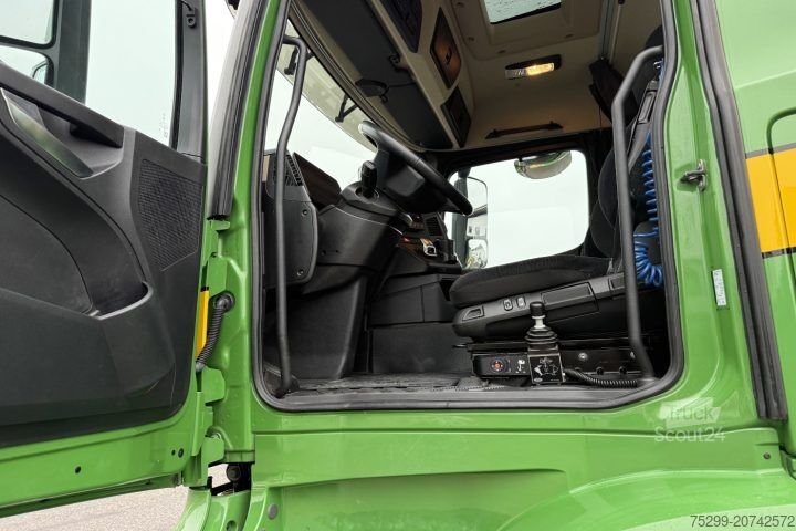 Tractor estándar Mercedes-Benz Arocs 1848 4x4H Kipphydraulik / Swiss-Vehicle